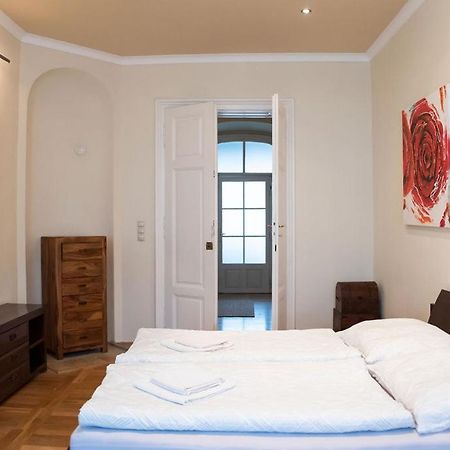 Appartamento velký apartmán  Bratislava Esterno foto